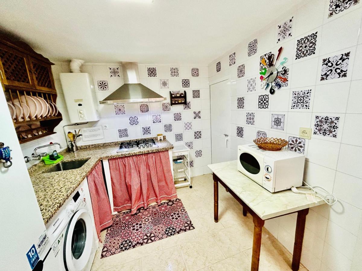 Cozy Town House With Terrace And Free Wifi Villa Ronda Exteriör bild