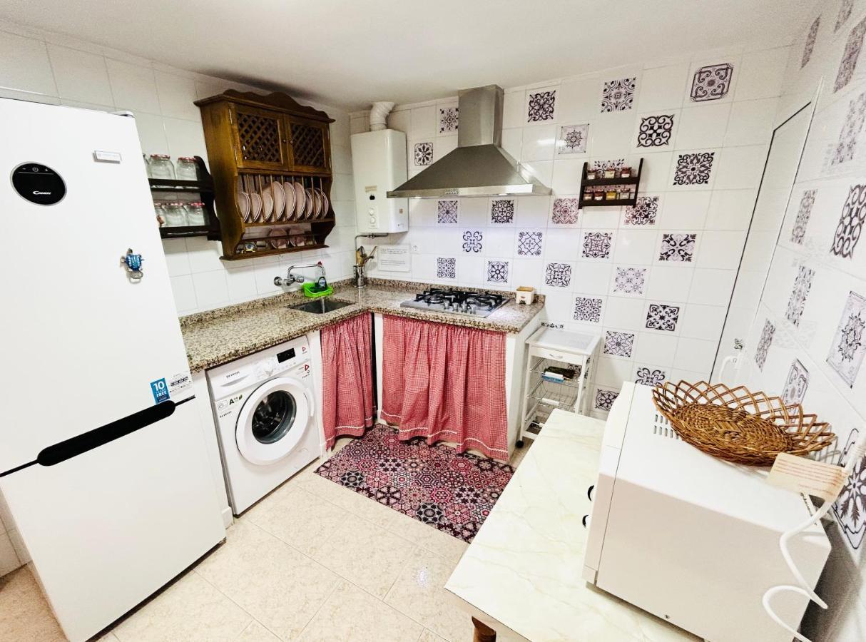 Cozy Town House With Terrace And Free Wifi Villa Ronda Exteriör bild